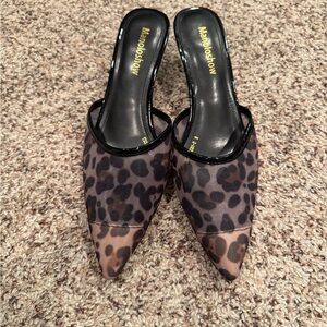 Manoloshow Leopard Print Women's Mules size 8